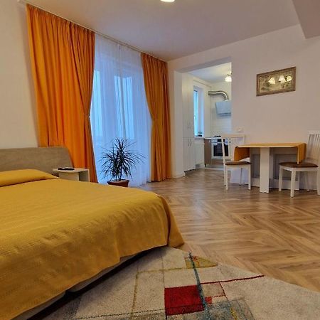 Apartamento Domus Magistrae Bucarest Exterior foto