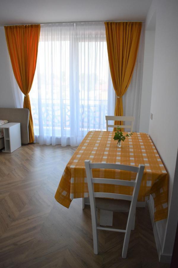 Apartamento Domus Magistrae Bucarest Exterior foto