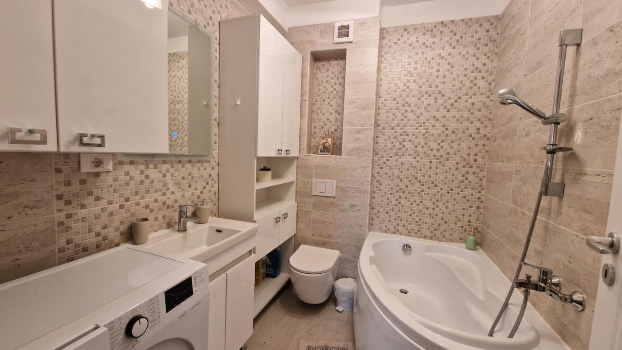 Apartamento Domus Magistrae Bucarest Exterior foto
