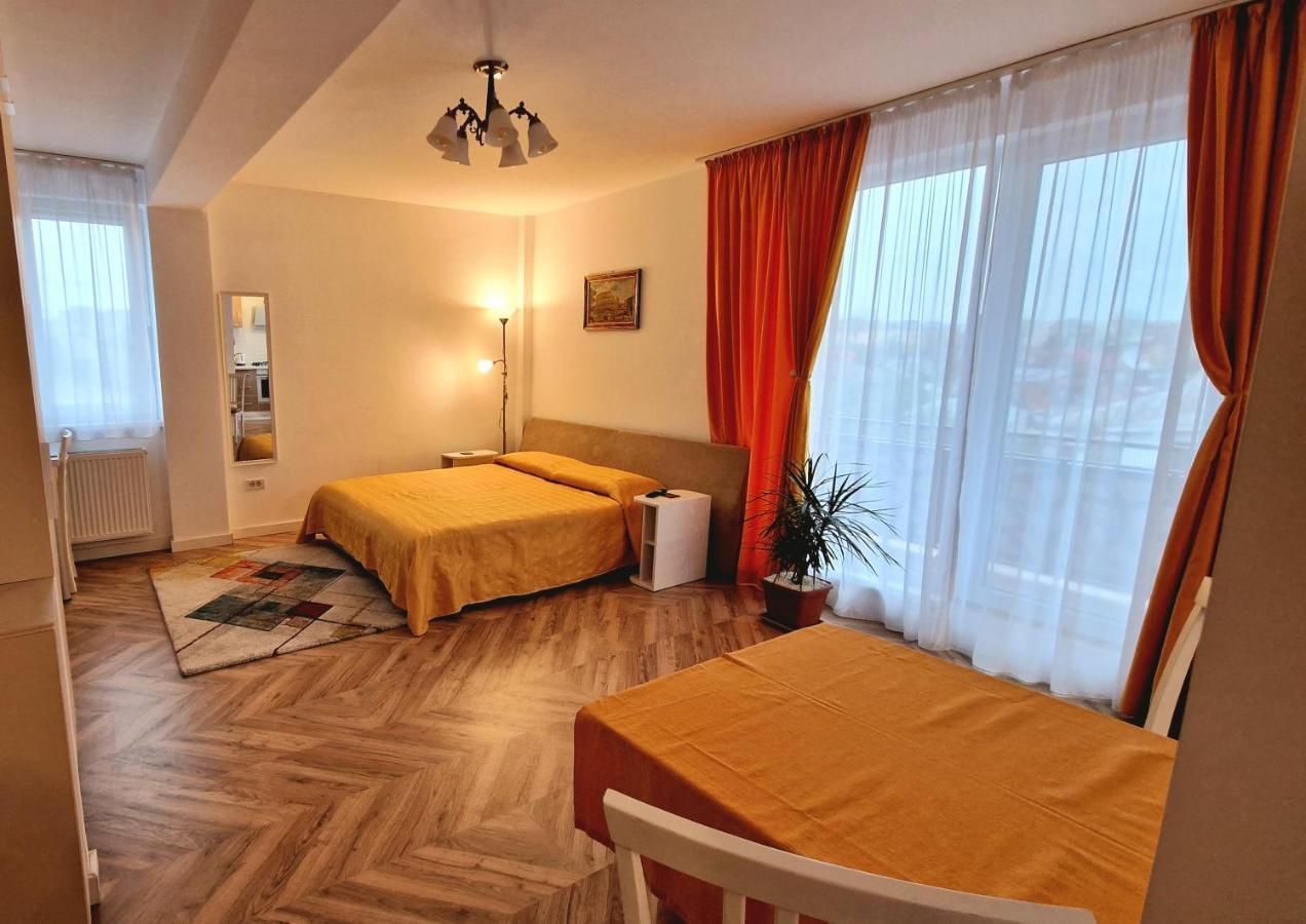 Apartamento Domus Magistrae Bucarest Exterior foto
